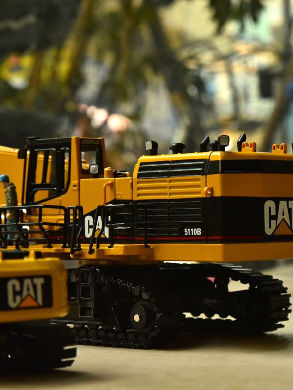 Картер CAT5110B большие экскаваторы коллекция модели инженерных транспортных средств вместе металлическая симуляция украшения ручной работы