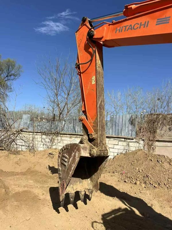 Использованный экскаватор Hitachi ZAXIS 120 мощностью 12 тонн полный сервис История строительства горнодобывающей промышленности