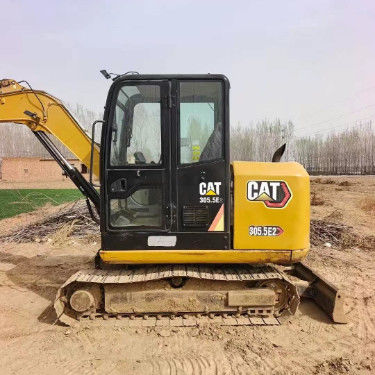 Использованный CAT 305.5E2 мини экскаватор 27.2kN Рама копающая сила компактный прочный гидравлический блок