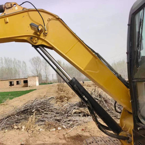 Использованный CAT 305.5E2 мини экскаватор 27.2kN Рама копающая сила компактный прочный гидравлический блок