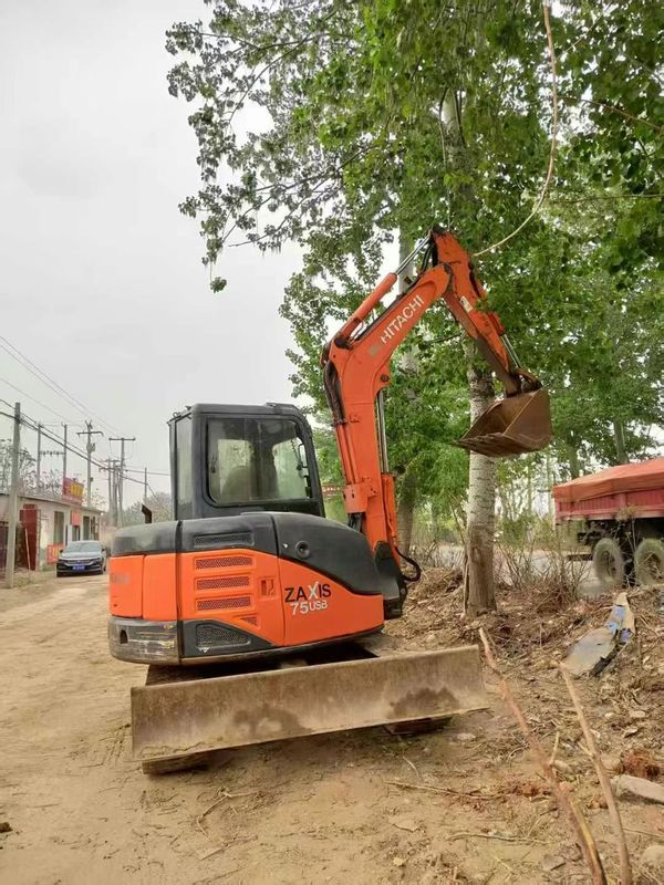 Использованный экскаватор Hitachi ZX75-US 7,5 тонны мини-экскаватор строительная техника в хорошем состоянии