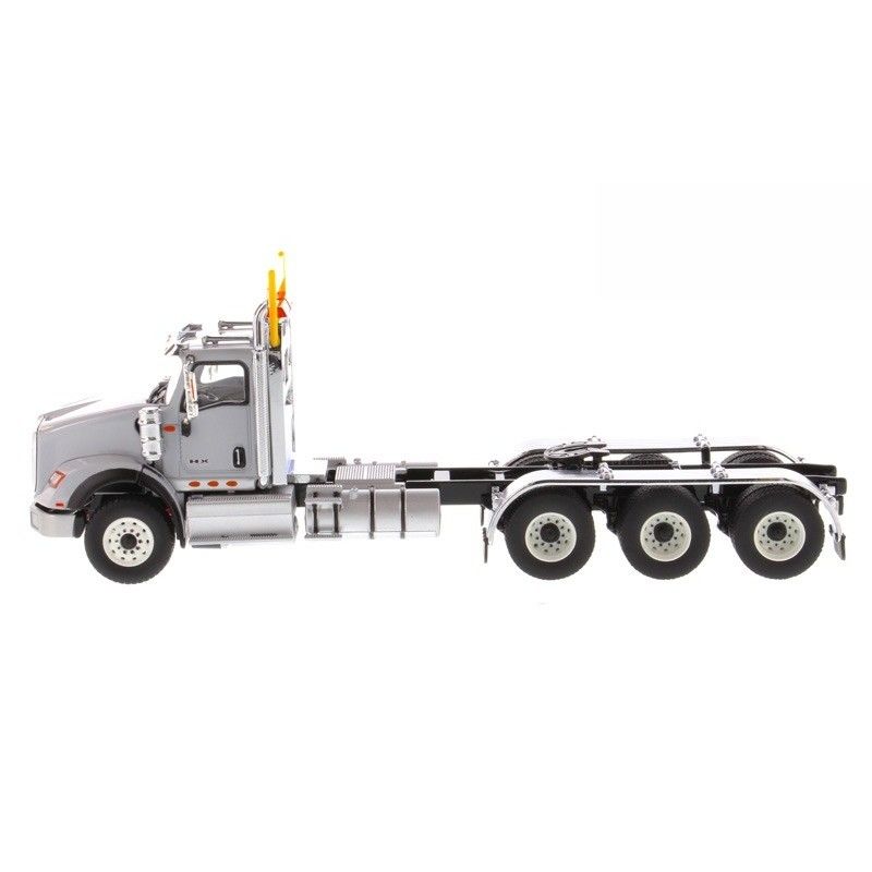 DM International HX620 Трехосный американский бортовой грузовик, масштаб 1/50, коллекционная модель из литого металла 71011