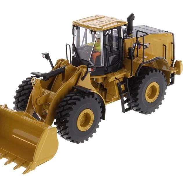 DM 1/50 Колесный погрузчик 966 GC Series Alloy Shovel Loader Model 85682 Коллекционный