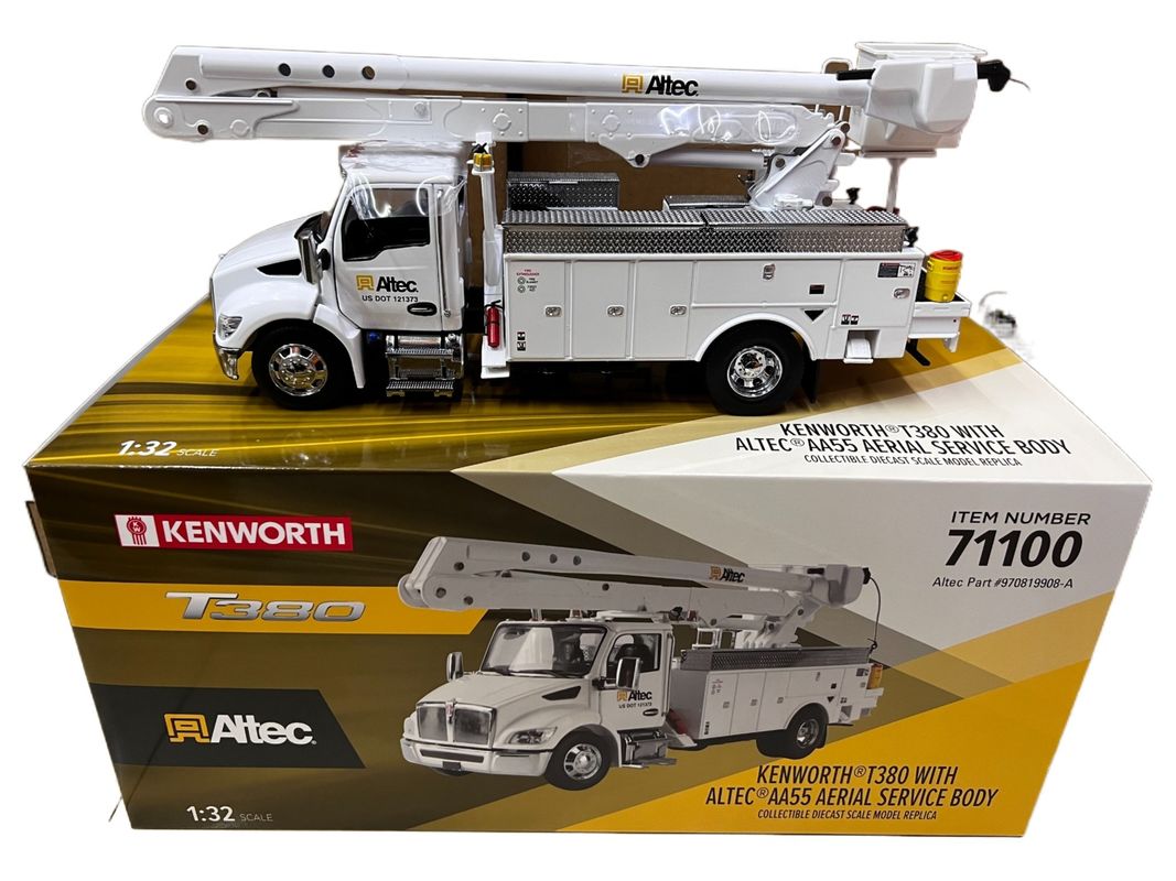 DM 1/32 Kenworth T380 Воздушная рабочая платформа Грузовик Сплав строительного транспортного средства модели 71100