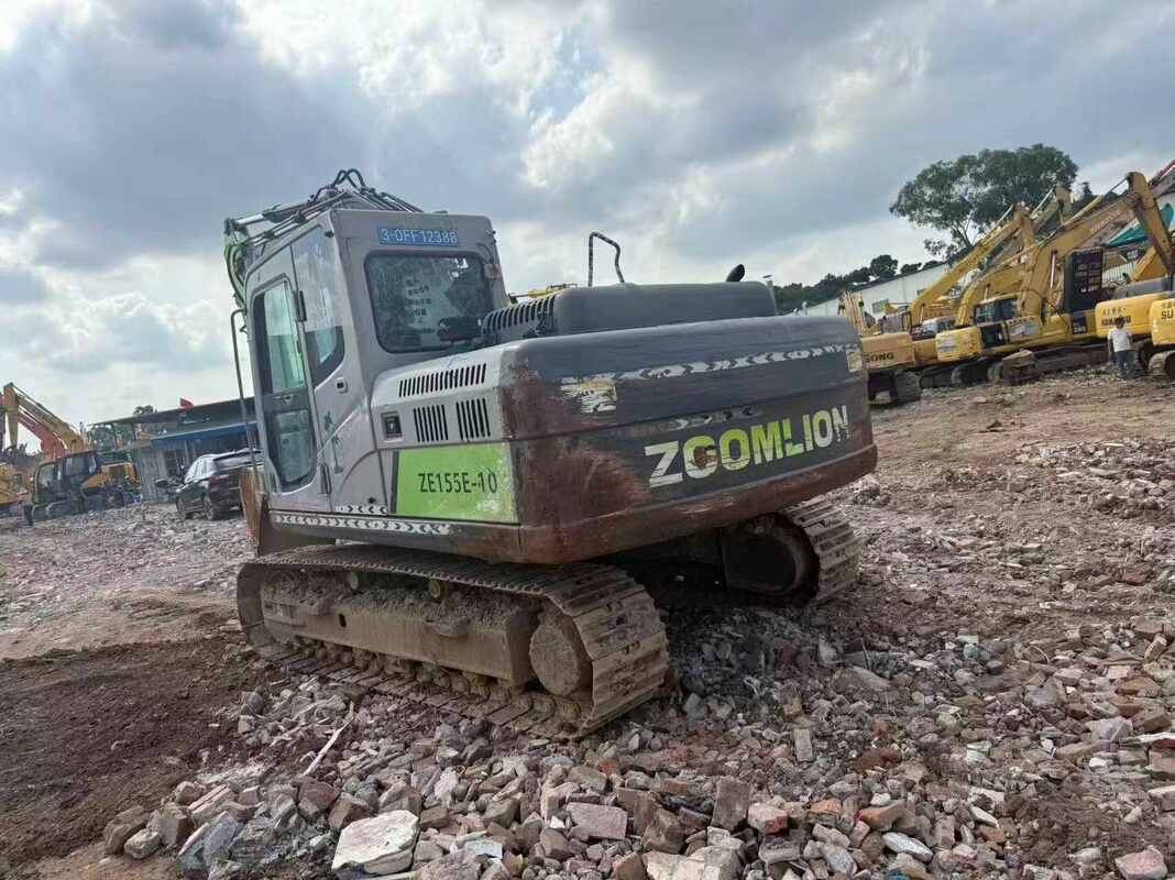 Подержанный скатерть 13 тонн экскаватор Zoomlion ZE135G/E-10 2020 года Машина для продажи